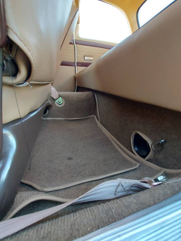 Image 28/73 of Volkswagen 1500 S (1964)