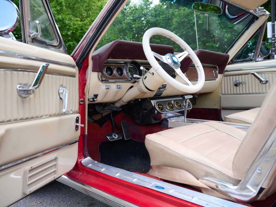 Immagine 16/50 di Ford Mustang 289 (1966)