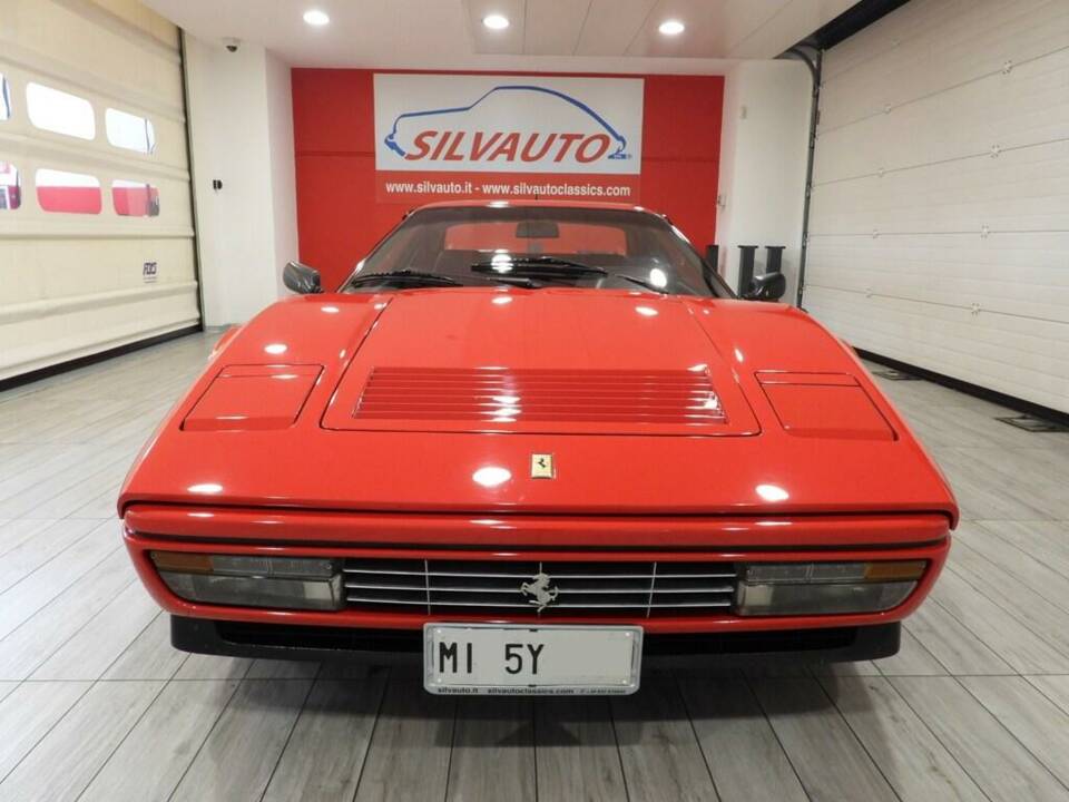 Image 2/15 de Ferrari 328 GTB (1987)