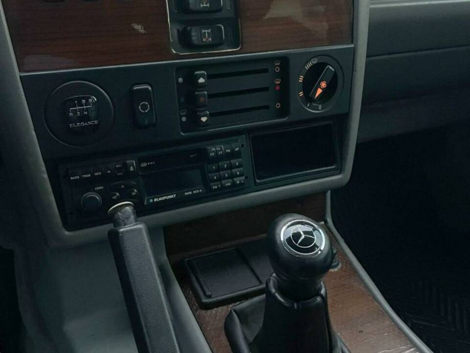 Bild 9/10 von Mercedes-Benz 300 GD (kurz) (1990)