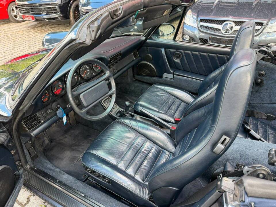 Immagine 12/40 di Porsche 911 Carrera 4 (1990)