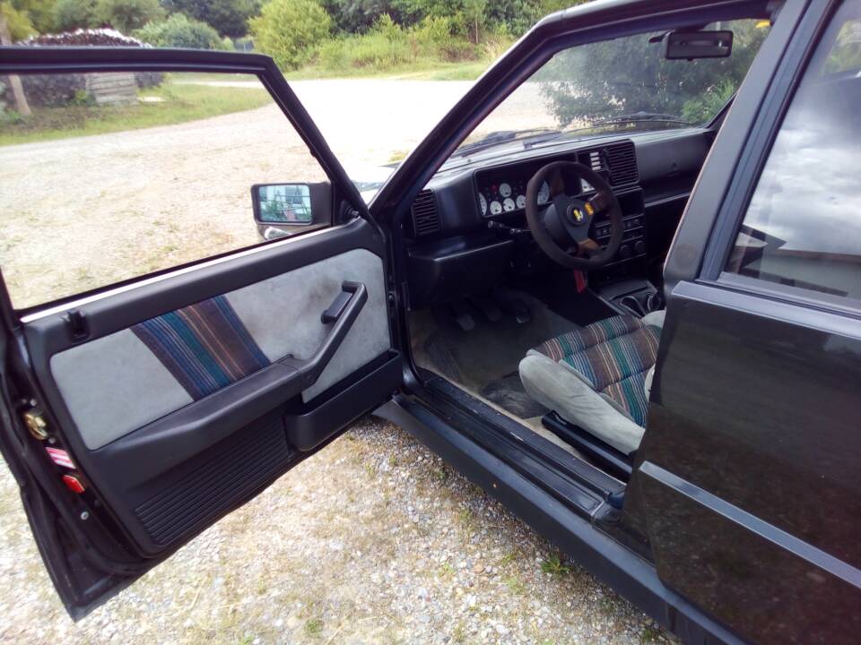 Bild 6/10 von Lancia Delta HF Integrale (1989)
