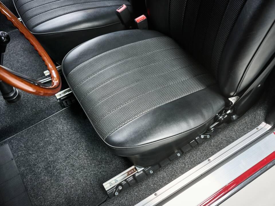 Afbeelding 12/44 van Porsche 911 2.0 E (1969)