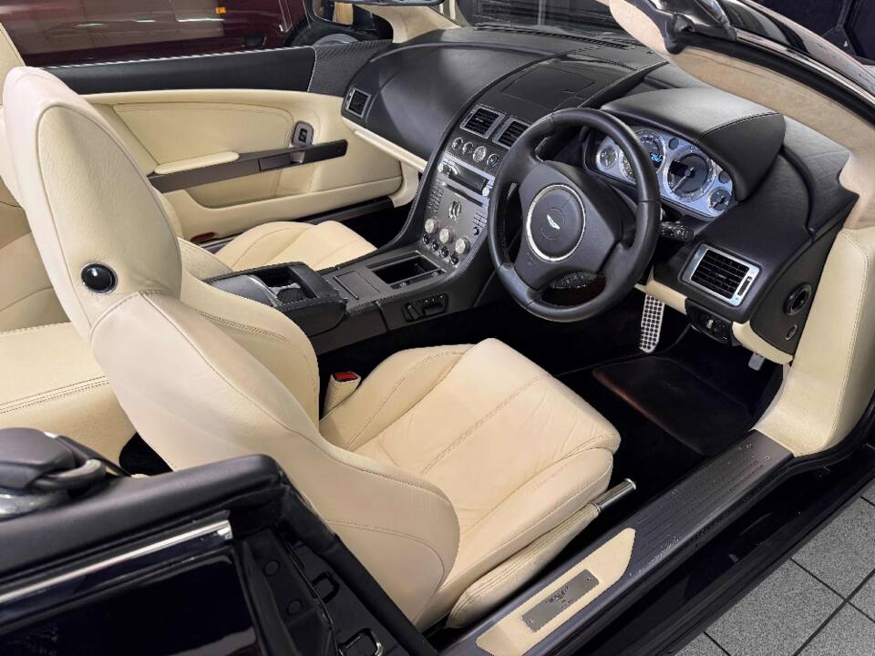 Bild 32/38 von Aston Martin DB 9 Volante (2008)