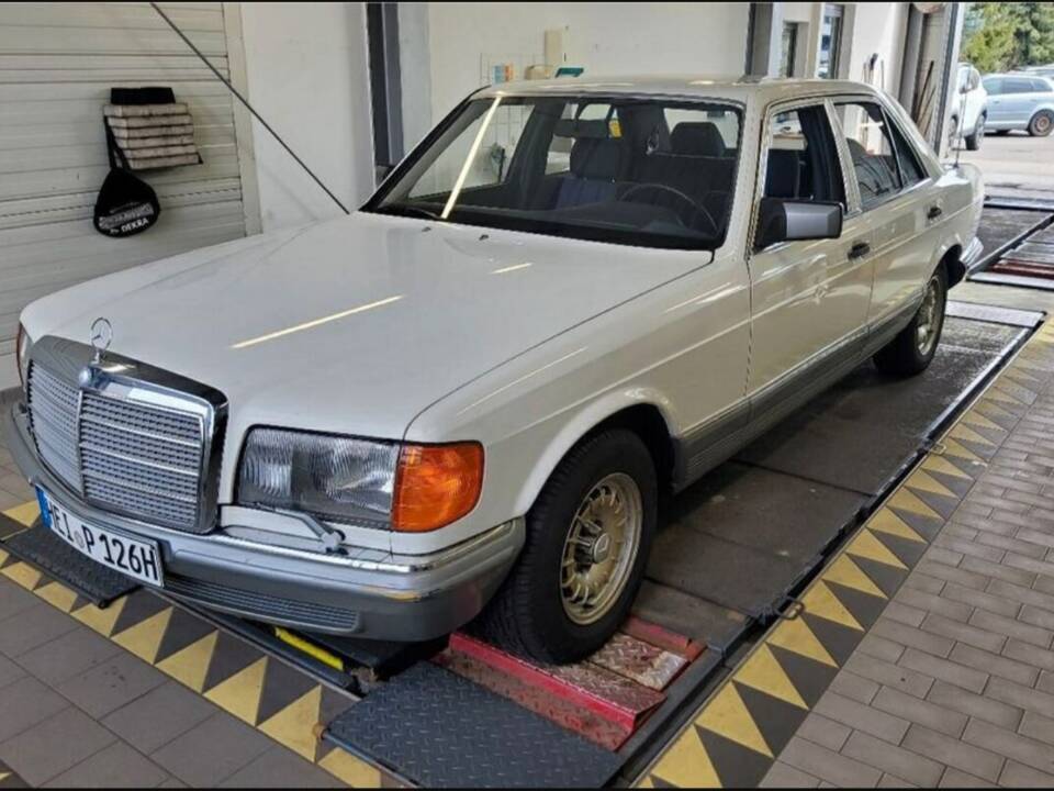 Image 1/6 of Mercedes-Benz 280 SE (1982)