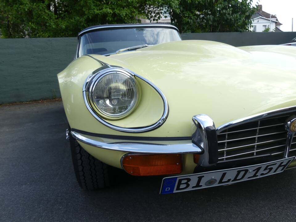 Image 16/74 de Jaguar Type E V12 (1973)