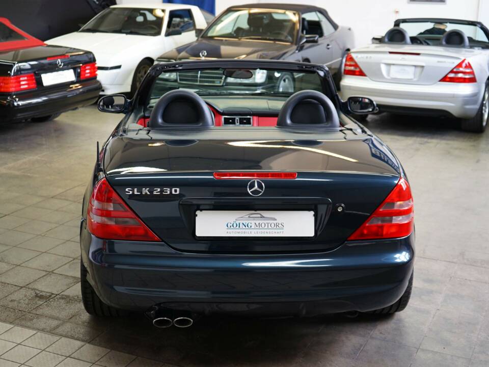 Bild 12/46 von Mercedes-Benz SLK 230 Kompressor (1997)