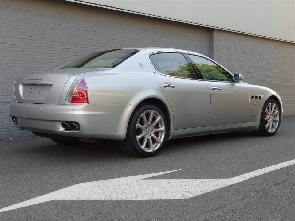 Bild 4/99 von Maserati Quattroporte 4.2 (2007)