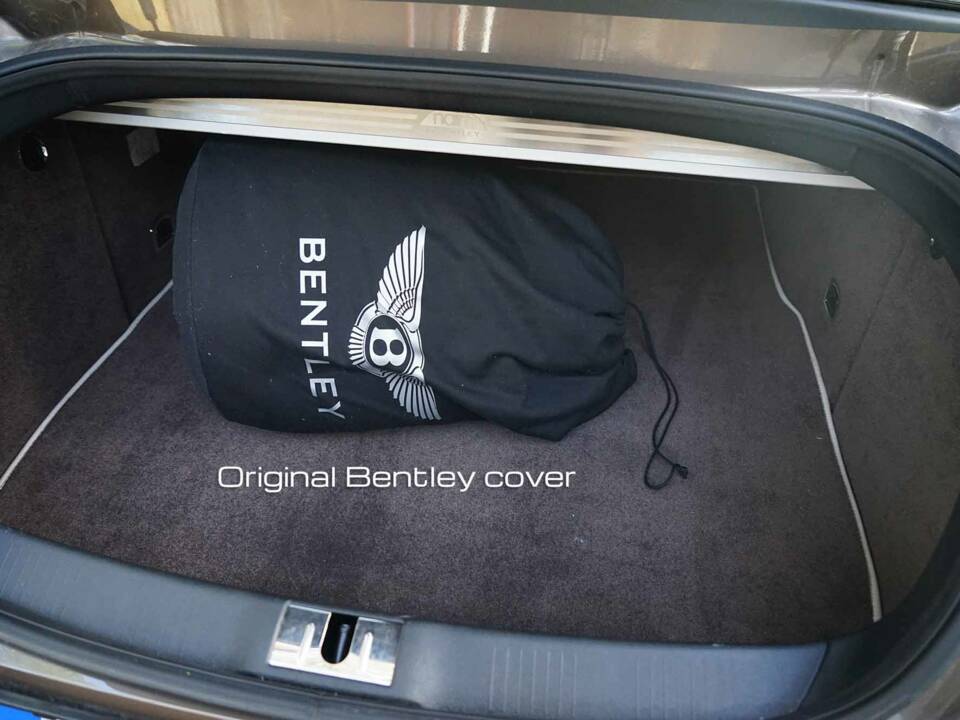 Image 27/28 of Bentley Continental GT V8 (2016)