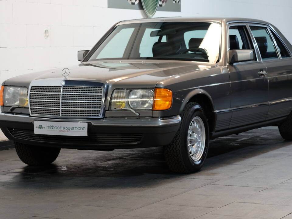 Image 1/31 of Mercedes-Benz 500 SEL (1987)