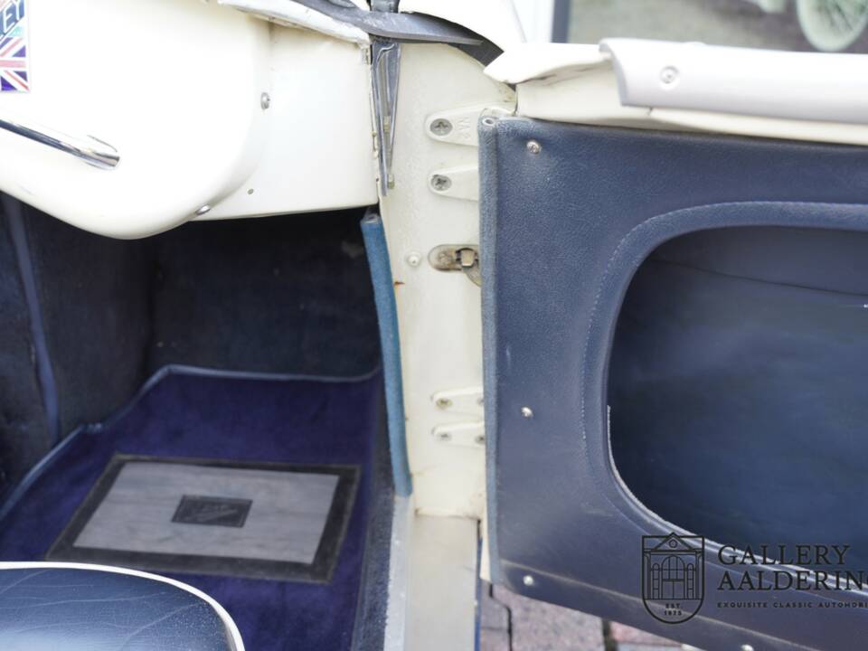 Immagine 29/50 di Austin-Healey 100/4 (BN1) (1954)