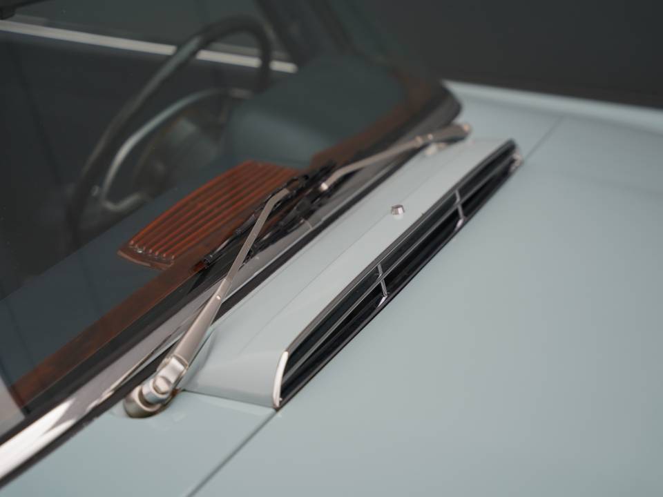 Immagine 29/50 di Mercedes-Benz 280 SL (1968)