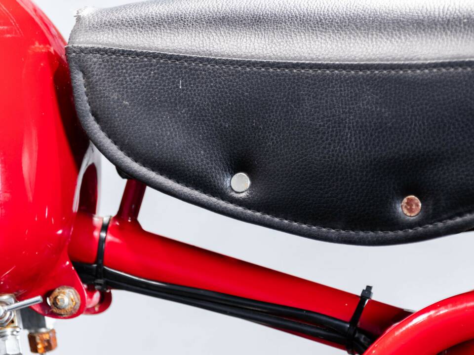 Image 25/27 of MV Agusta 125 TR (1955)