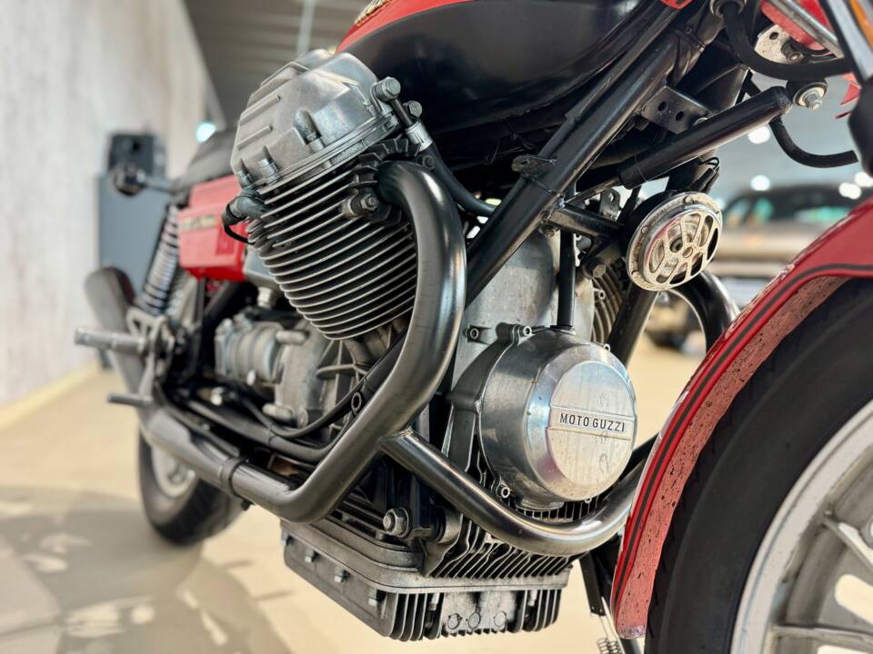 Image 29/33 of Moto Guzzi DUMMY (1979)