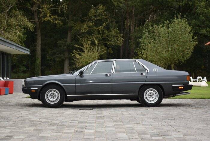 Immagine 4/7 di Maserati Quattroporte 4900 (1985)