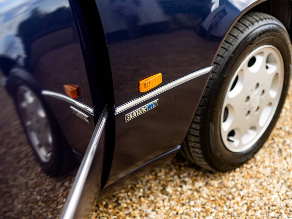Bild 13/46 von Mercedes-Benz E 320 (1994)