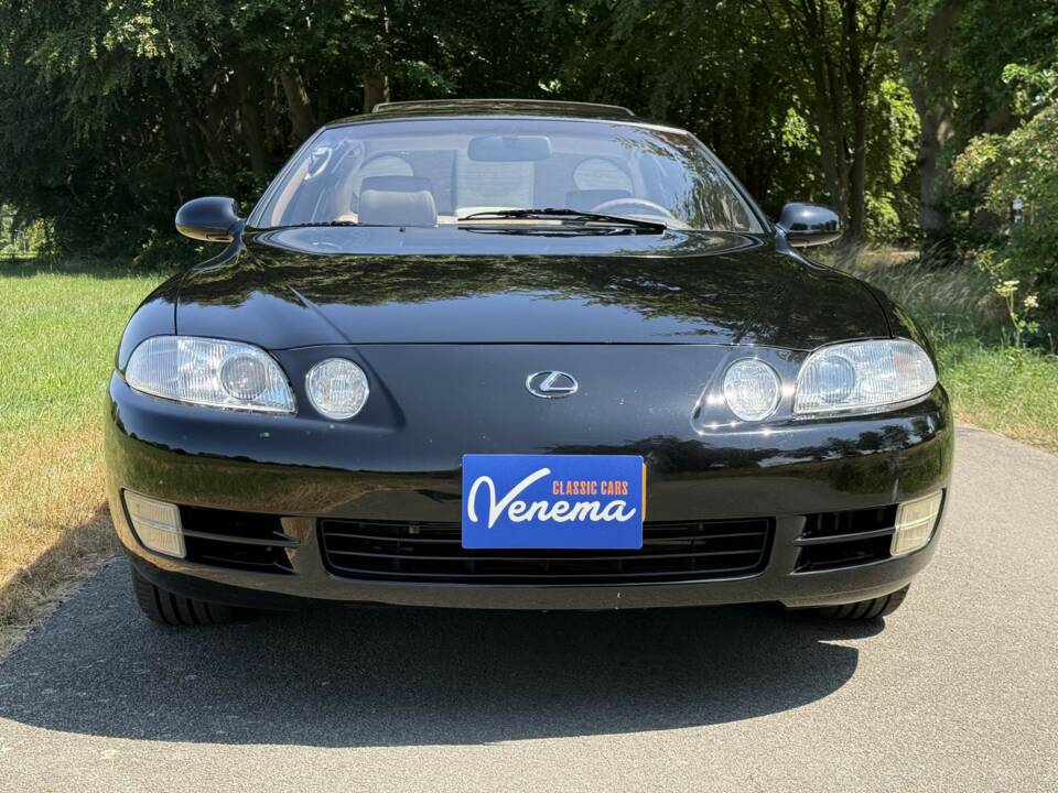 Image 2/25 of Lexus SC 300 (1995)