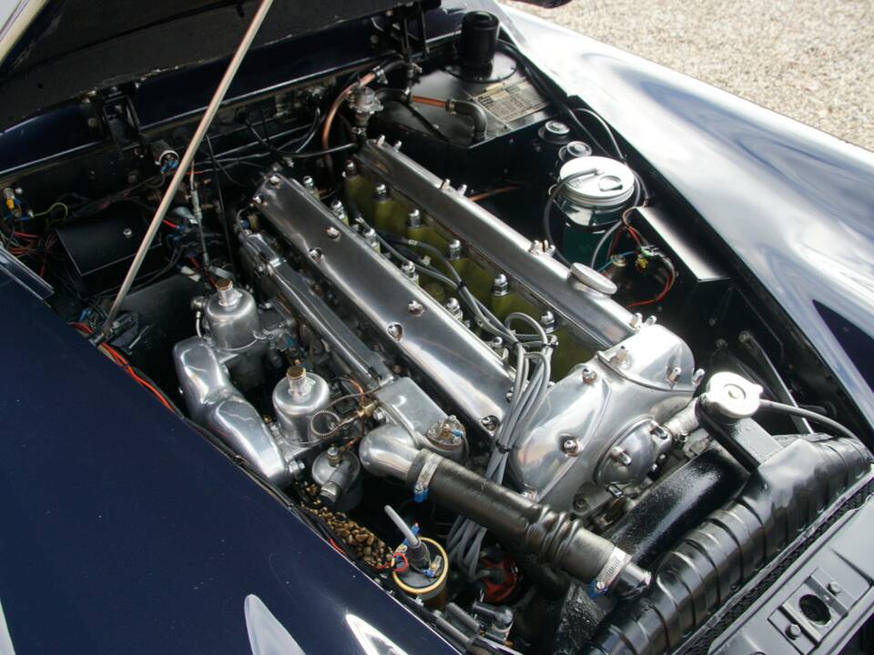 Image 33/50 of Jaguar XK 150 3.4 S FHC (1959)