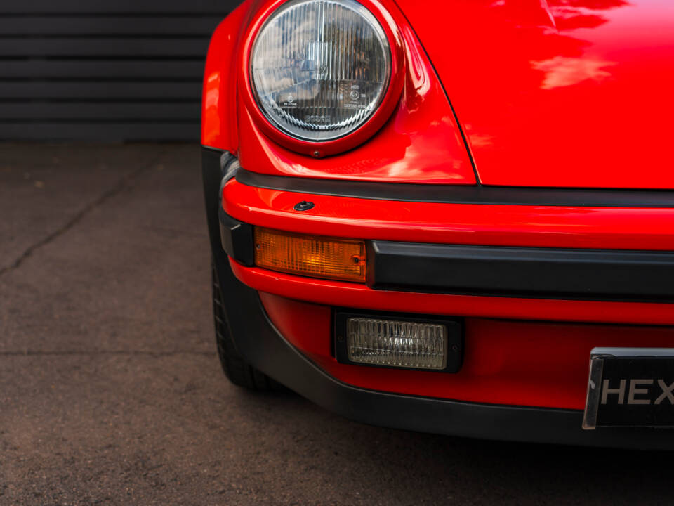 Afbeelding 19/53 van Porsche 911 Turbo 3.3 (1989)