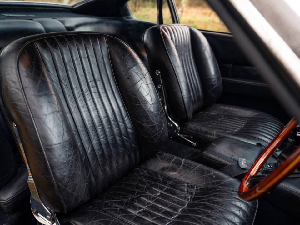 Image 27/63 de Aston Martin DBS (1968)