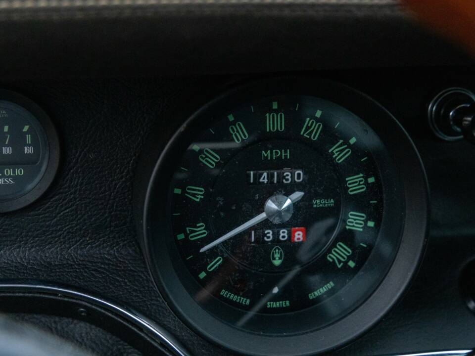 Image 40/50 of Maserati Ghibli (1970)