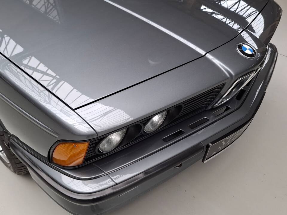 Image 12/33 of BMW M 635 CSi (1987)