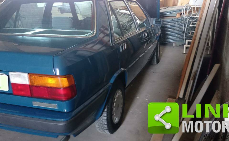 Bild 7/10 von Lancia Prisma 1.5 LX (1988)