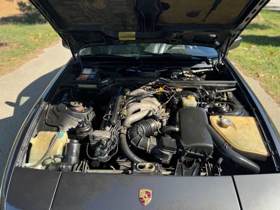 Image 20/35 of Porsche 924 S (1986)