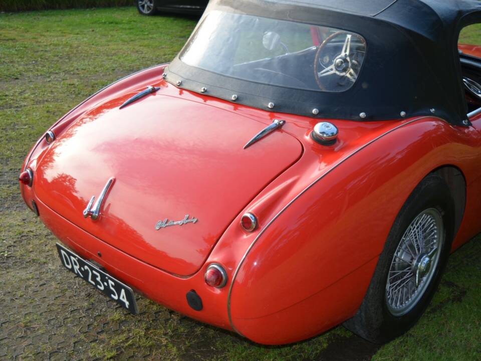 Image 7/20 of Austin-Healey 100&#x2F;6 (BN6) (1958)