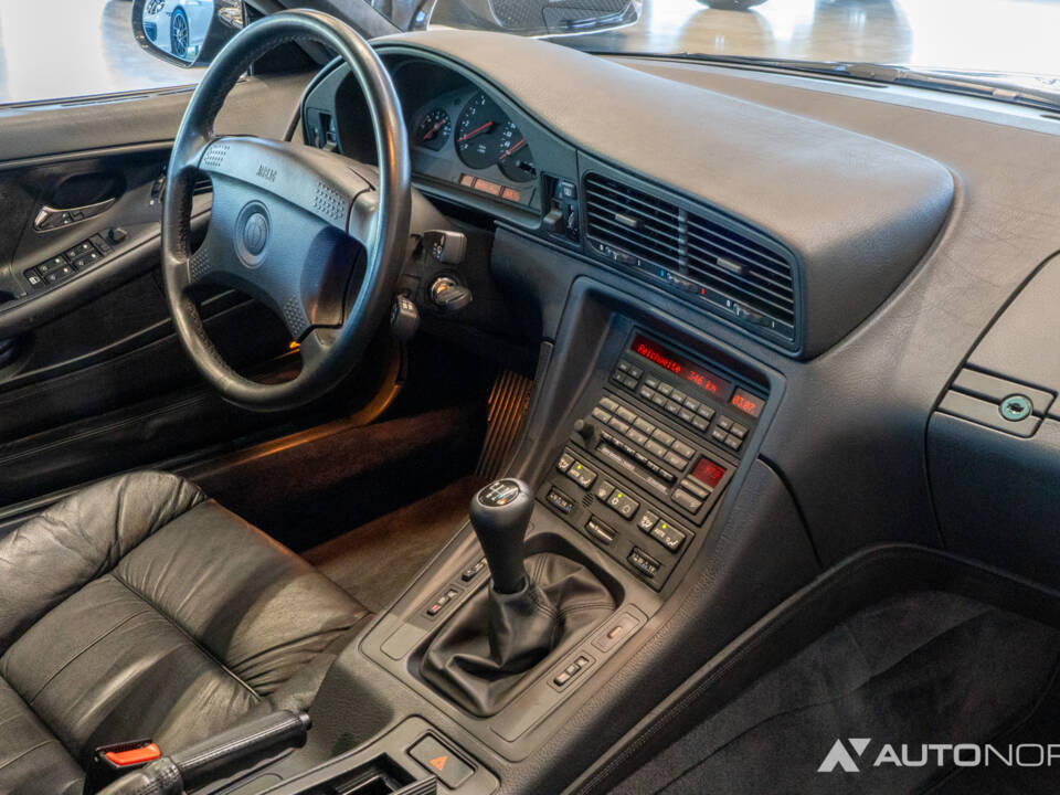 Image 45/46 of BMW 850CSi (1993)