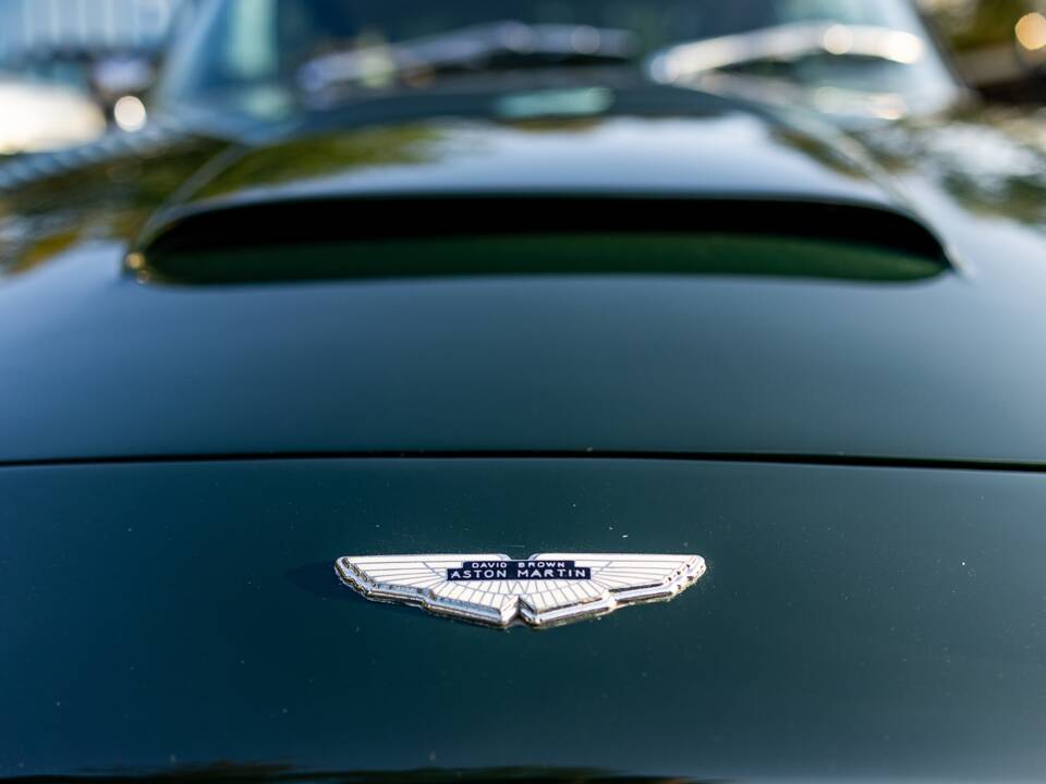 Bild 29/43 von Aston Martin DB 6 Vantage (1967)