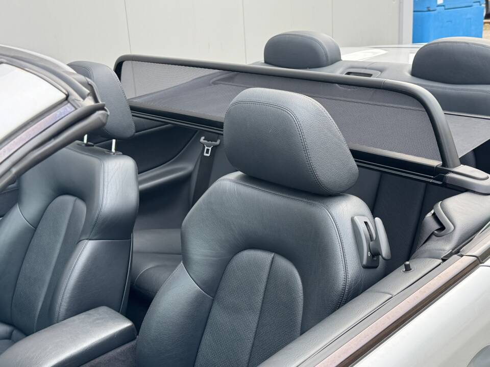 Image 31/50 of Mercedes-Benz CLK 230 Kompressor (2001)