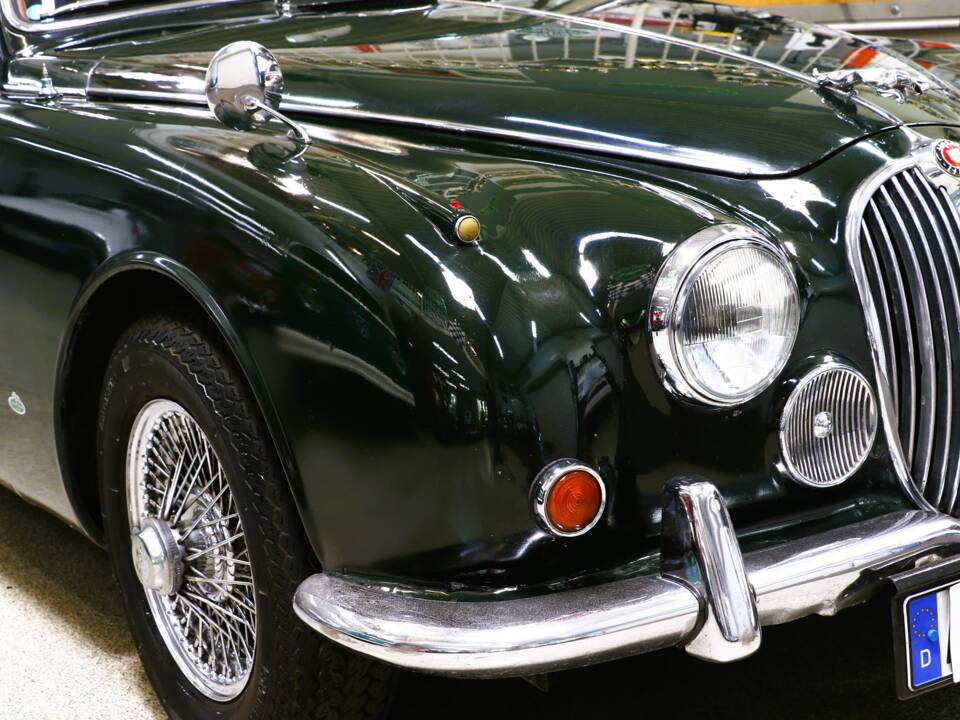 Immagine 9/36 di Jaguar 240 (1968)