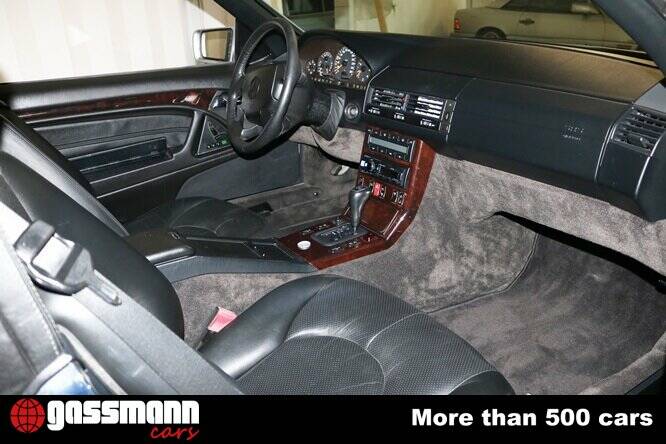 Immagine 8/14 di Mercedes-Benz SL 320 (1997)