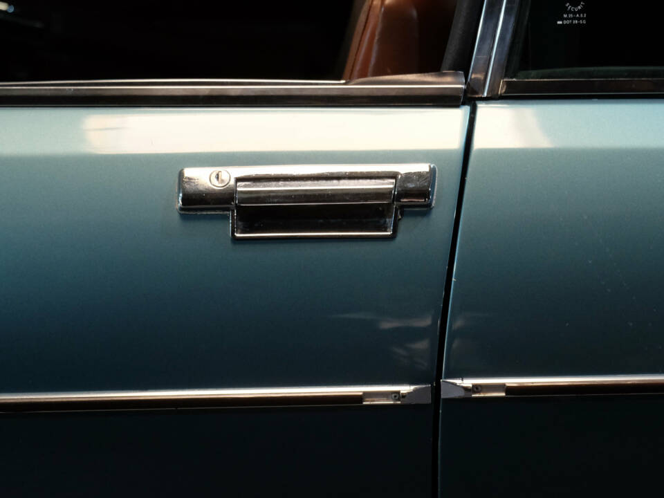Image 8/28 of Citroën SM (1973)