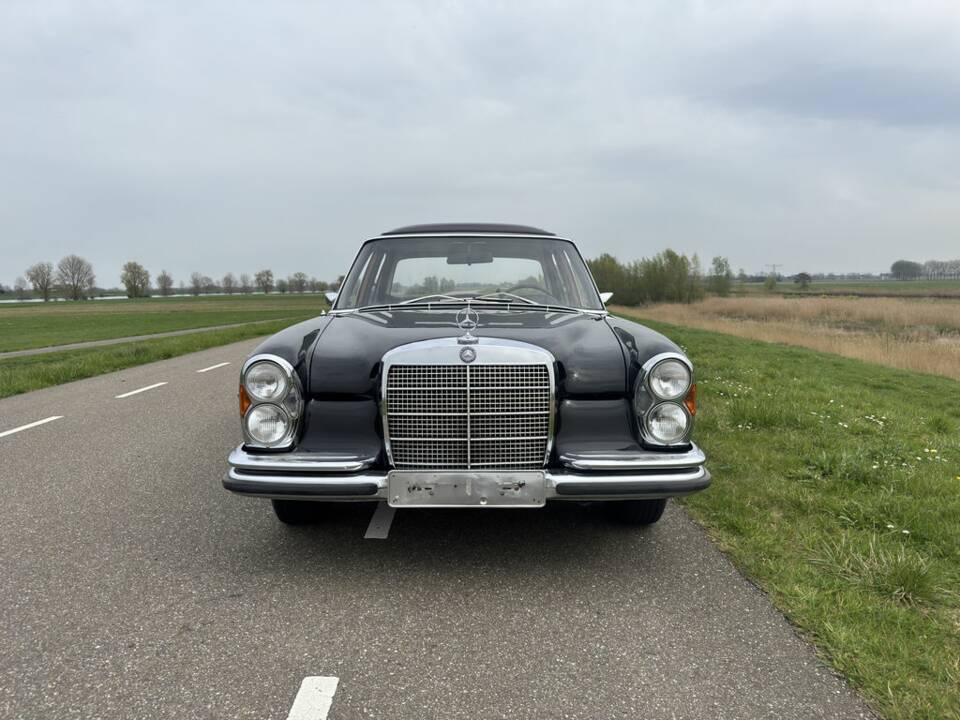 Image 3/8 of Mercedes-Benz 300 SEL 3.5 (1970)
