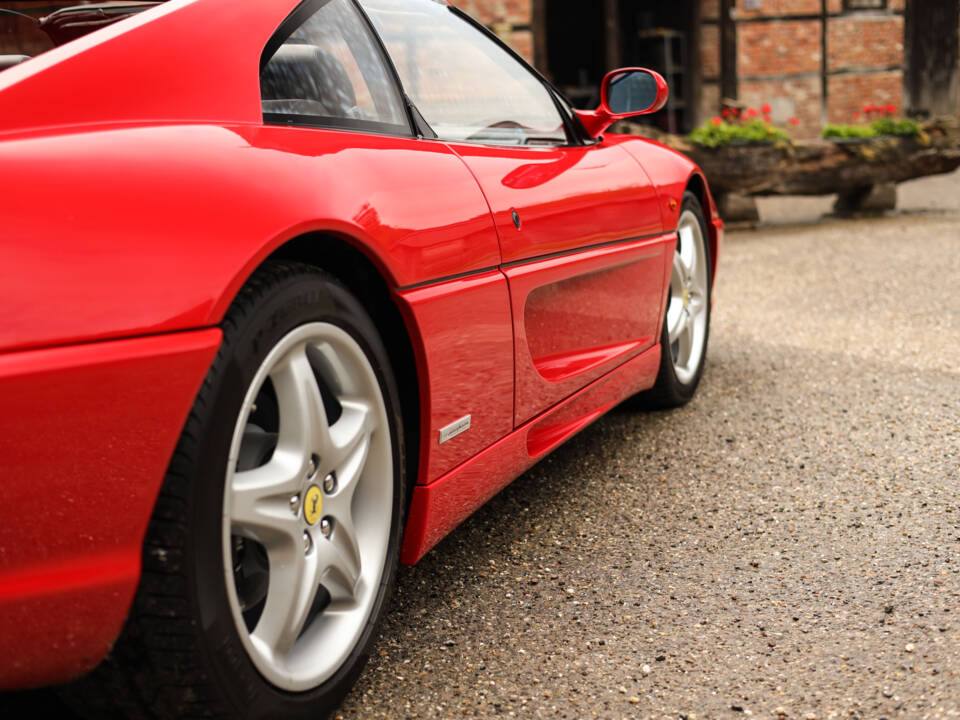 Immagine 59/76 di Ferrari F 355 F1 GTS (1997)