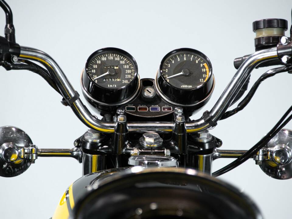 Image 11/50 of Kawasaki DUMMY (1973)
