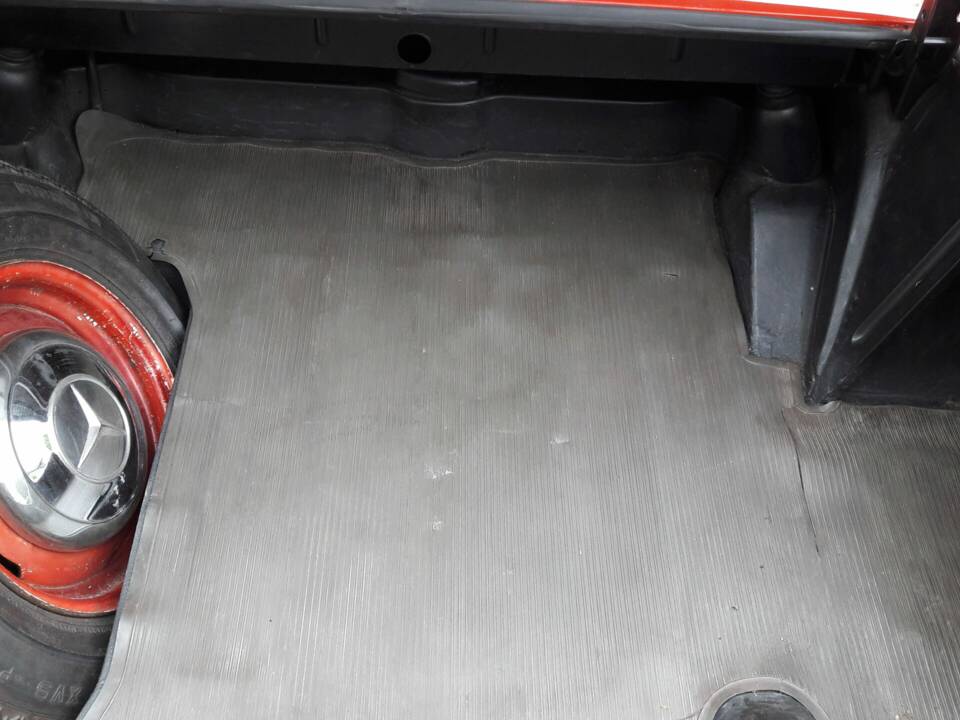 Image 5/5 de Mercedes-Benz 230 SL (1964)