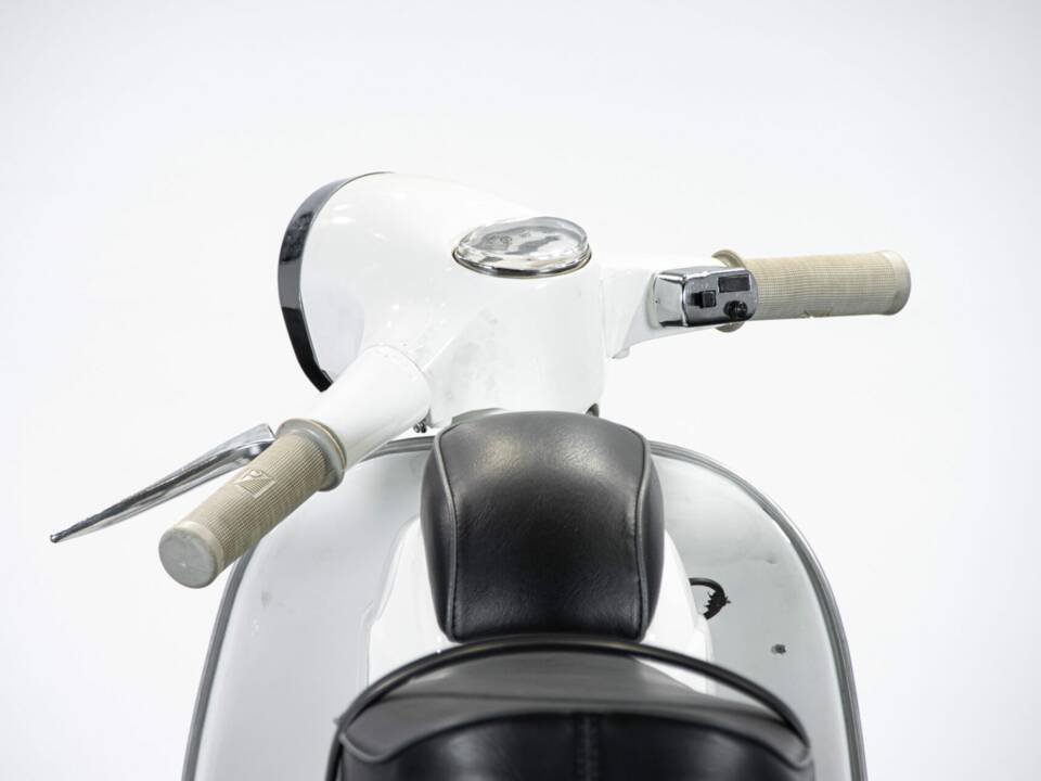 Image 12/49 of Piaggio Vespa 50 SS (1966)