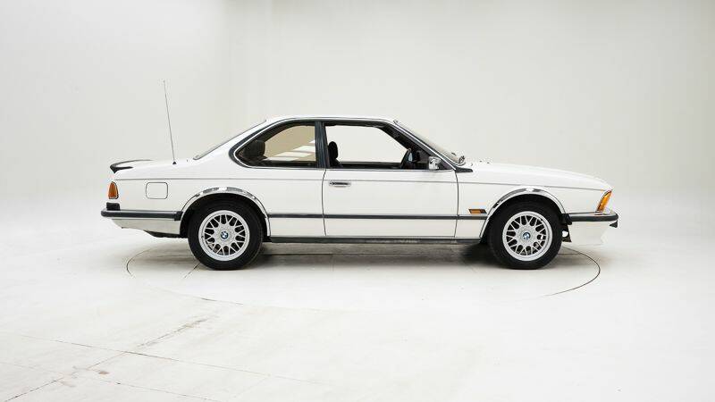 Image 6/15 of BMW 635 CSi (1986)