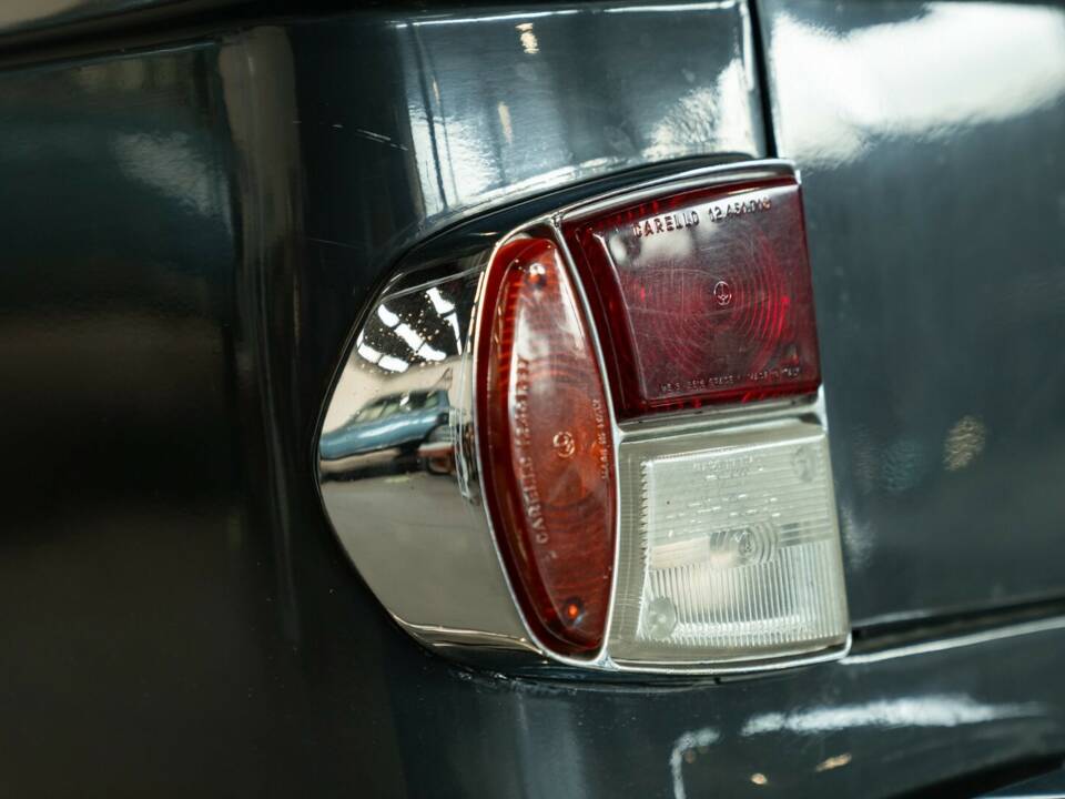 Image 8/43 of Lancia Flavia 1500 (1967)