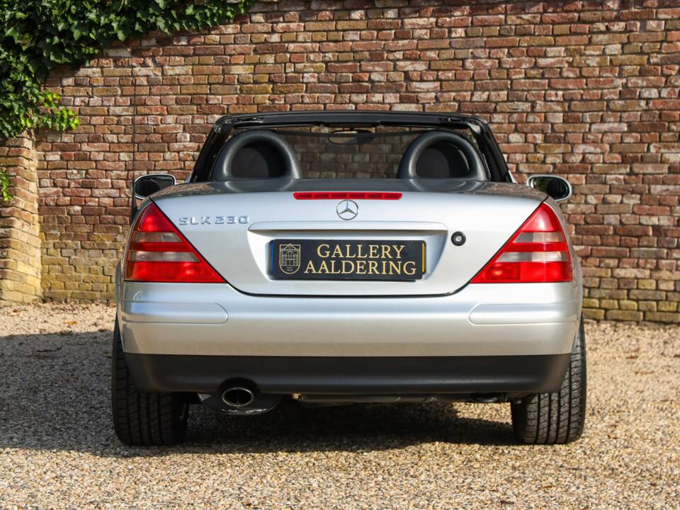 Bild 6/50 von Mercedes-Benz SLK 230 Kompressor (1998)