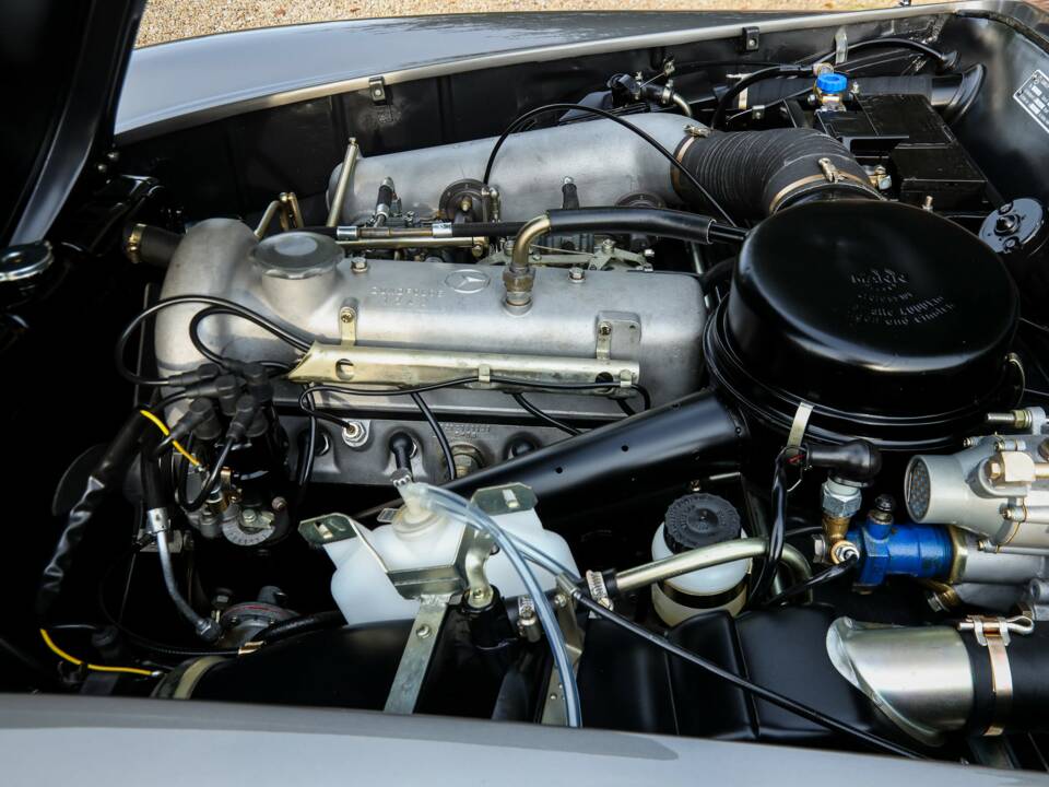 Bild 50/50 von Mercedes-Benz 190 SL (1961)