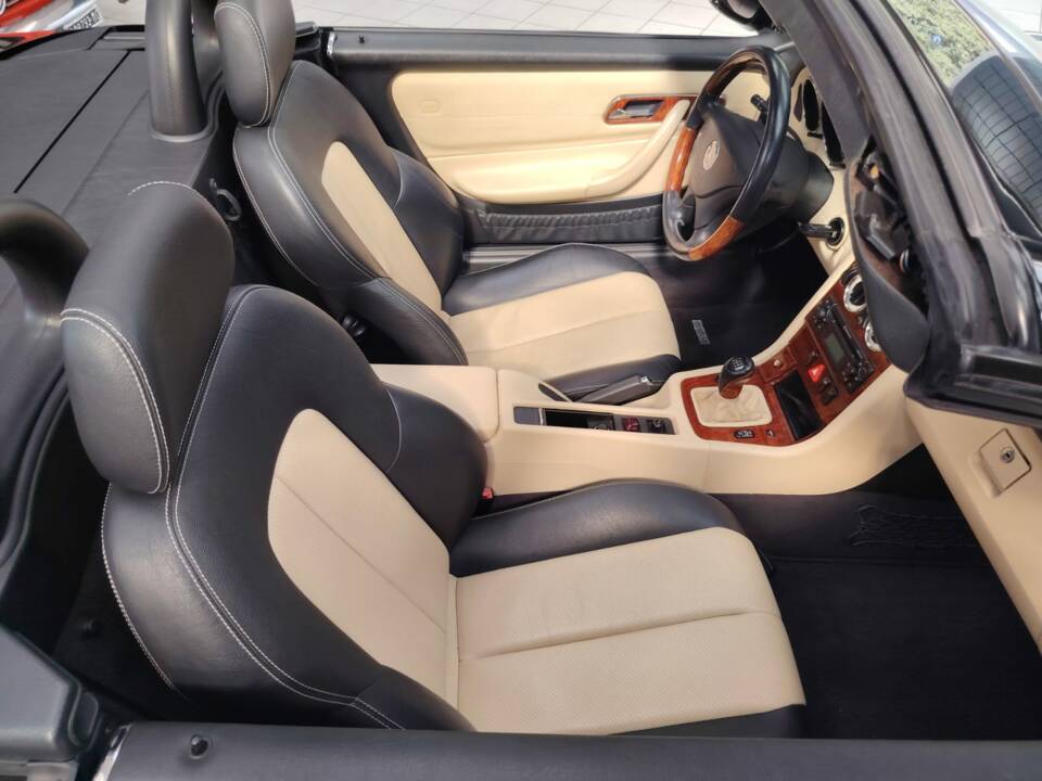 Bild 34/54 von Mercedes-Benz SLK 230 Kompressor (2002)