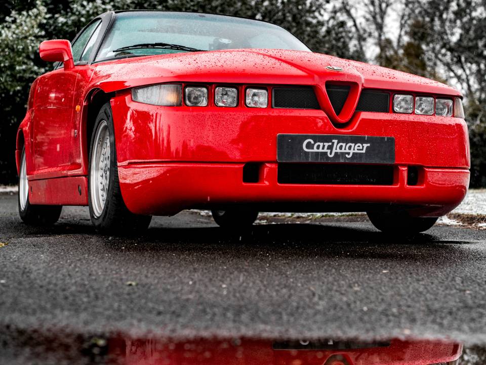 Immagine 30/50 di Alfa Romeo SZ (1993)