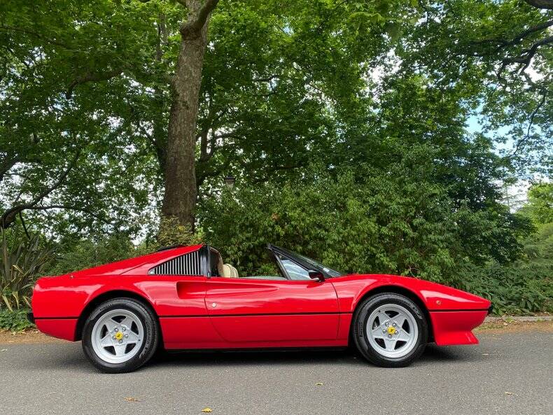 Image 7/50 of Ferrari 308 GTS (1978)