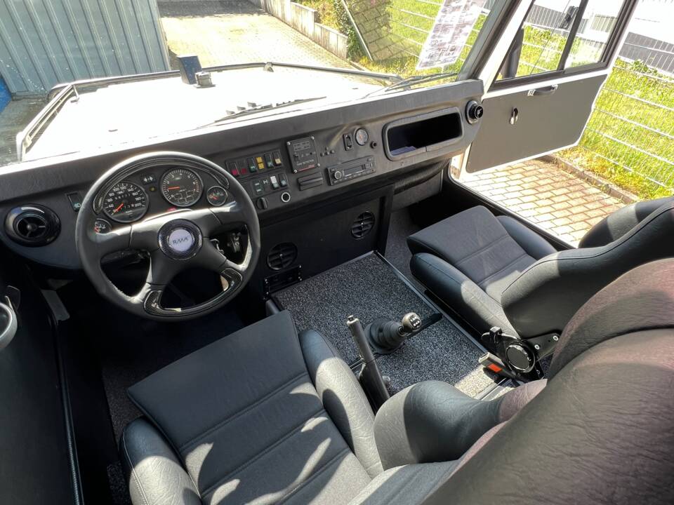 Image 10/20 of RMA Amphi-Ranger 2800 SR (1986)