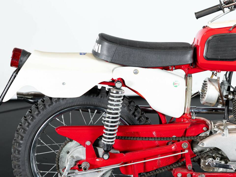 Afbeelding 12/39 van Moto Morini Corsaro 125 (1969)