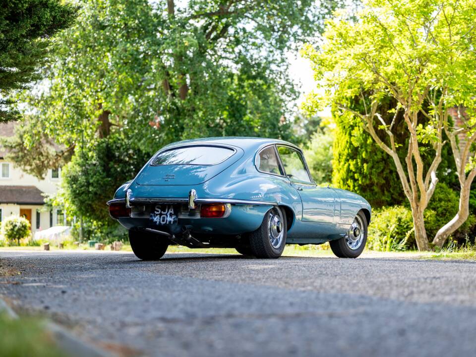 Bild 19/50 von Jaguar E-Type (2+2) (1969)